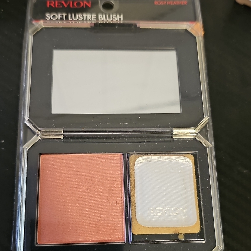 Revlon Soft Lustre Blush in Rosy Heather